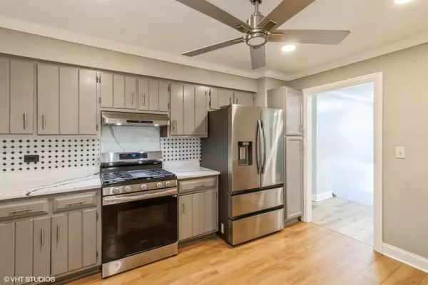 Carol Stream, IL 60188,312 Dancing Water CT