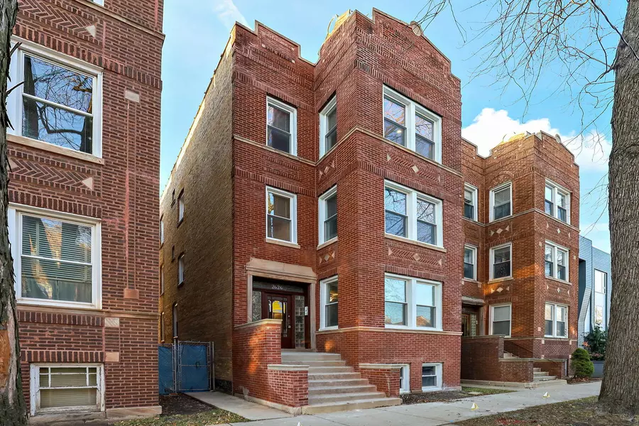 2626 N Ridgeway AVE #2, Chicago, IL 60647