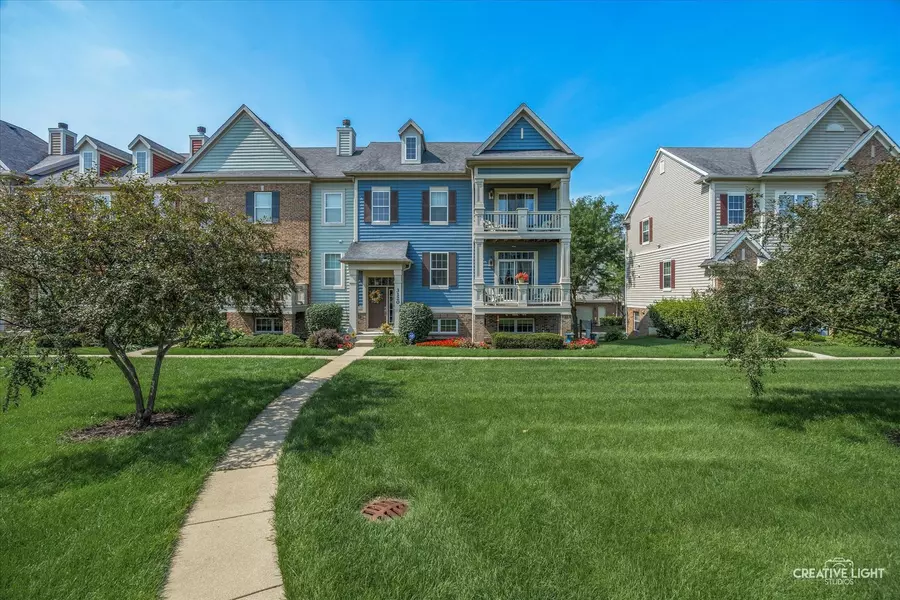 3120 Taunton ST, Elgin, IL 60124