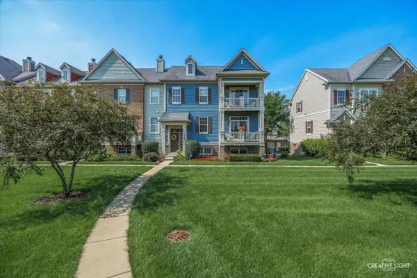 3120 Taunton ST, Elgin, IL 60124