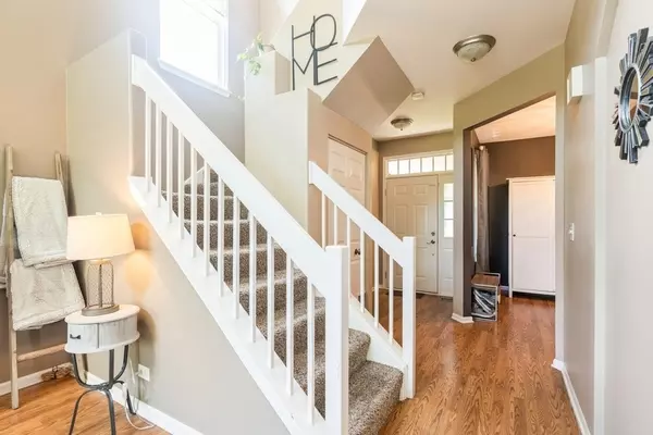 Carpentersville, IL 60110,7412 Grandview CT