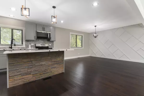 Richton Park, IL 60471,5214 Imperial DR