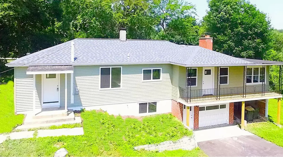West Chicago, IL 60185,11 Vale RD