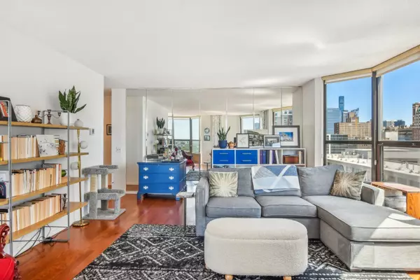 Chicago, IL 60605,899 S PLYMOUTH CT #1408