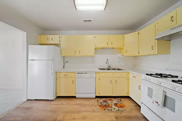 Bensenville, IL 60106,4 S Mason ST #403