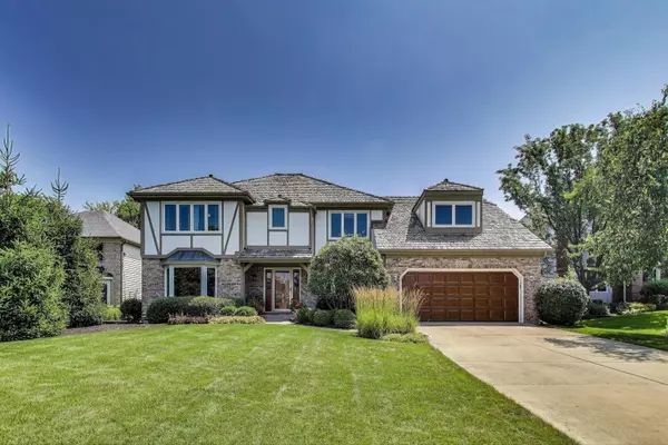 2098 Fall Brook DR, Naperville, IL 60565
