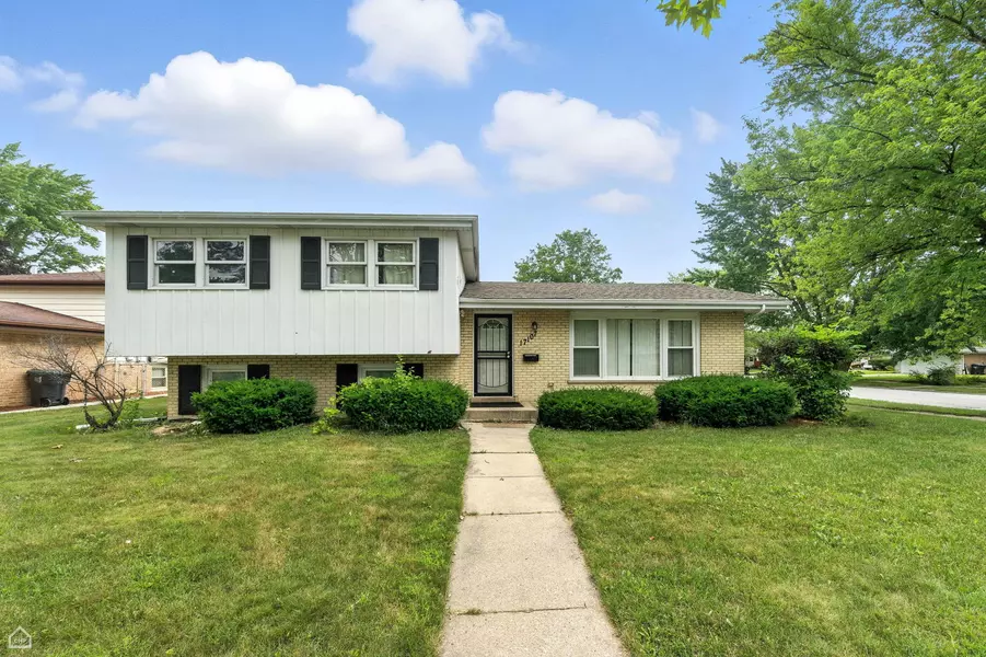 17107 Evans DR, South Holland, IL 60473