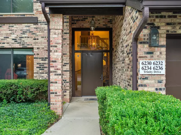 Lisle, IL 60532,6230 Trinity DR #1-C