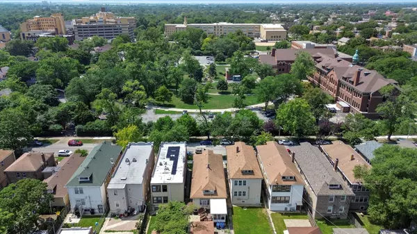 Chicago, IL 60629,6739 S Rockwell ST