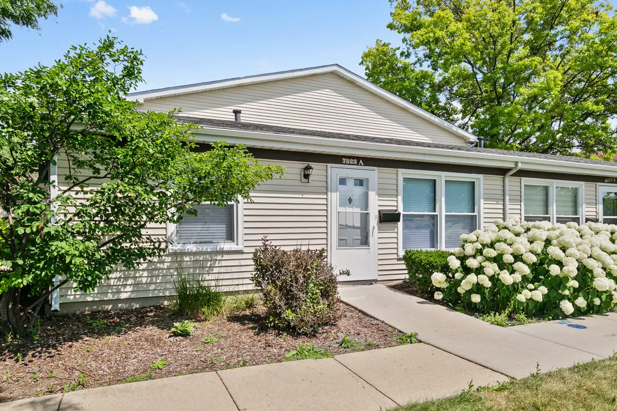 Hanover Park, IL 60133,7523 Bristol LN #A