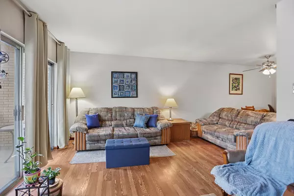Oak Lawn, IL 60453,10314 S Komensky AVE #3C