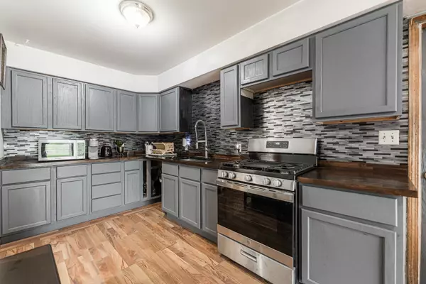 Sycamore, IL 60178,1409 E Stonehenge DR #1409