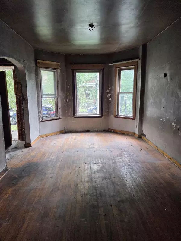 Chicago, IL 60636,6833 S BISHOP ST