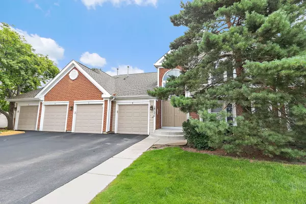 Elk Grove Village, IL 60007,1812 Fox Run DR #A