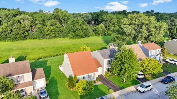Warrenville, IL 60555,3S121 Briarwood DR