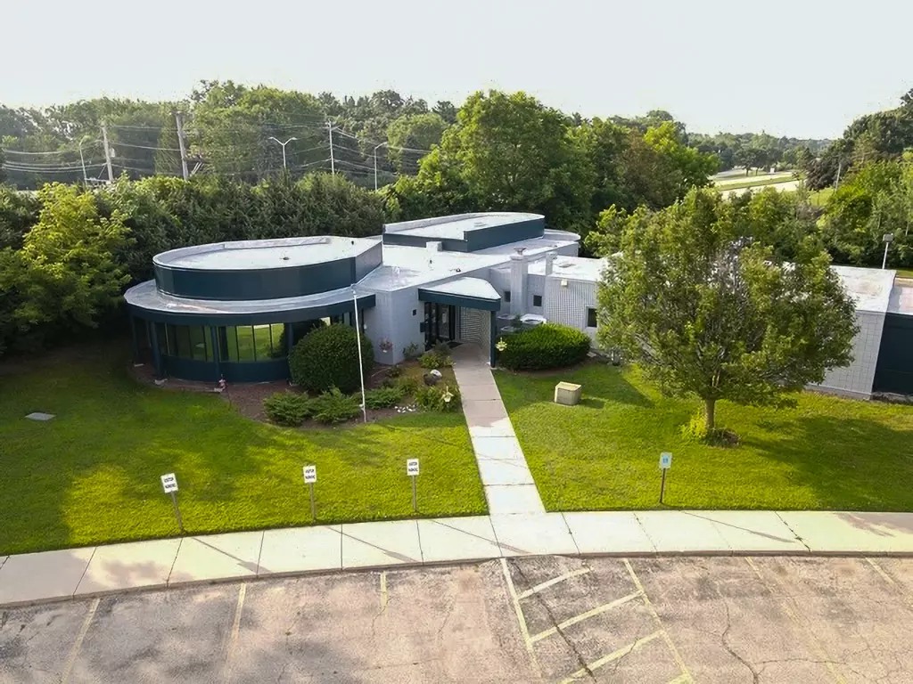 Pleasant Prairie, WI 53158,8500 Green Bay RD