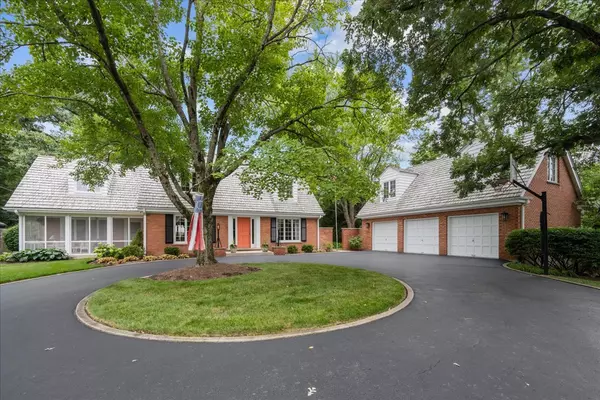 Lake Forest, IL 60045,979 Verda LN