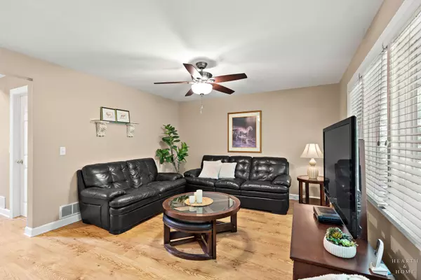 Algonquin, IL 60102,10405 Kenilworth AVE