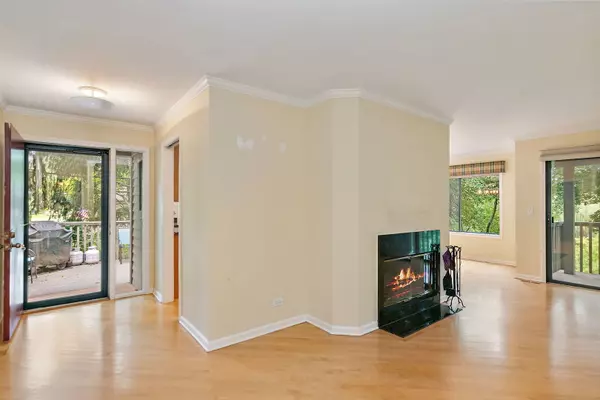 Lake Barrington, IL 60010,802 Golf LN #994