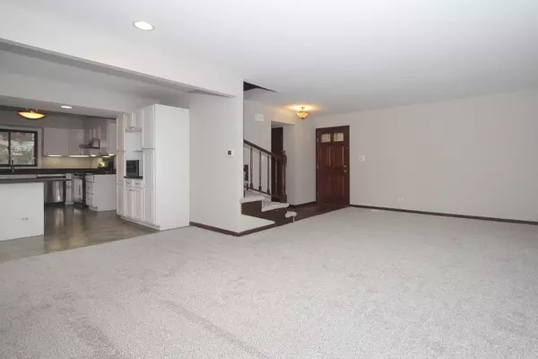 Hoffman Estates, IL 60192,1260 W New Britton DR