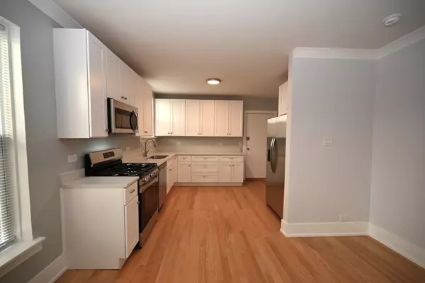 Evanston, IL 60202,1631 Monroe ST #1-3