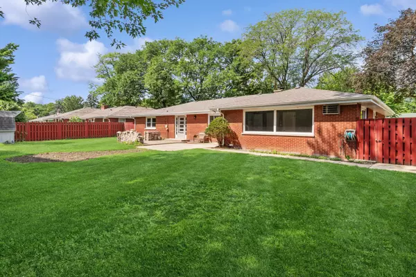 Aurora, IL 60506,234 Alschuler DR