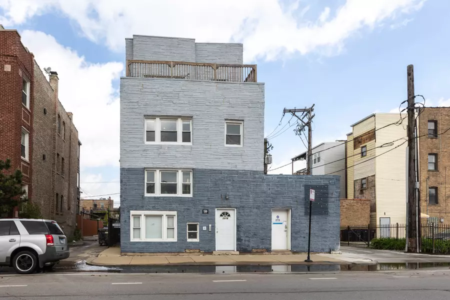 3216 W Augusta BLVD #3, Chicago, IL 60651