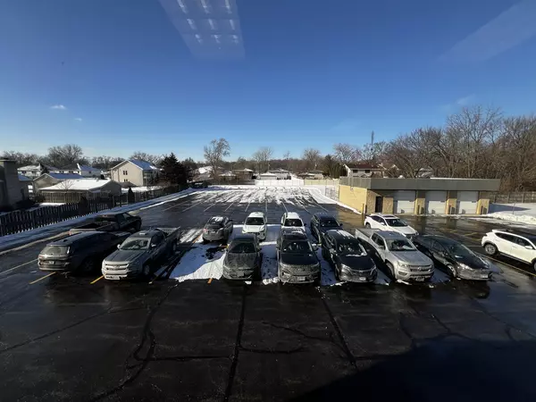 Palos Hills, IL 60465,9944 S ROBERTS RD #205