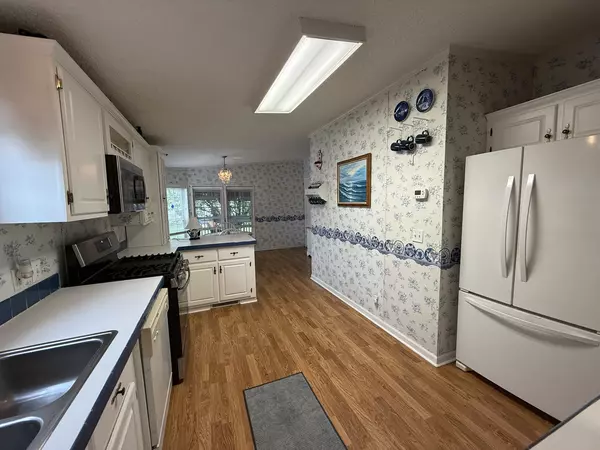 Matteson, IL 60443,69 Petunia CIR
