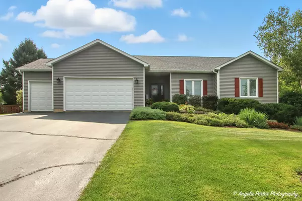 3805 Schuette DR, Wonder Lake, IL 60097