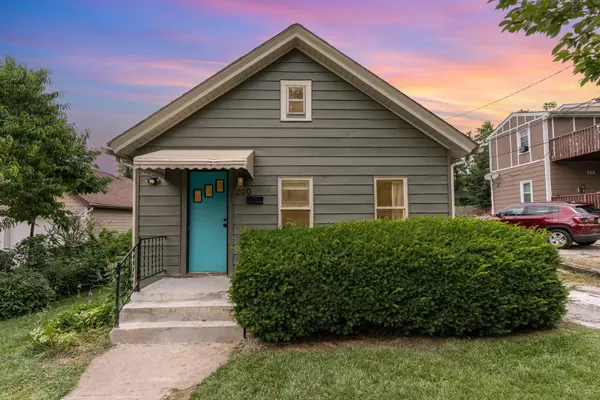 200 Jefferson AVE, Elgin, IL 60120