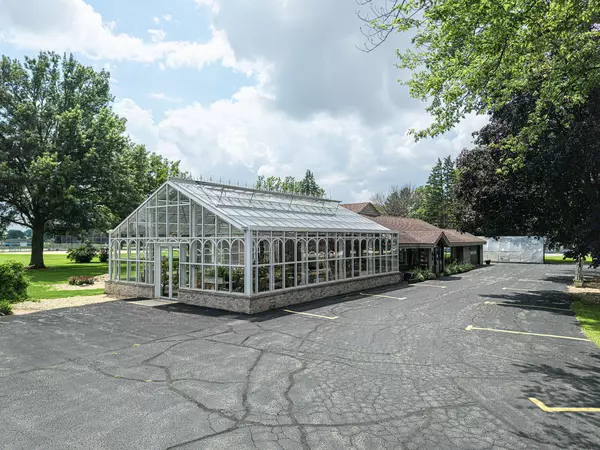 1126 E State ST, Sycamore, IL 60178