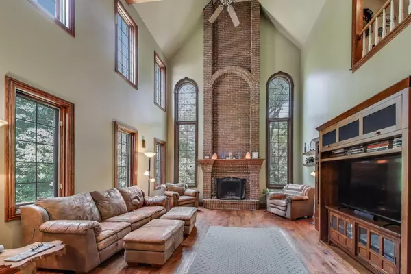 Valparaiso, IN 46385,273 Bridlewood LN