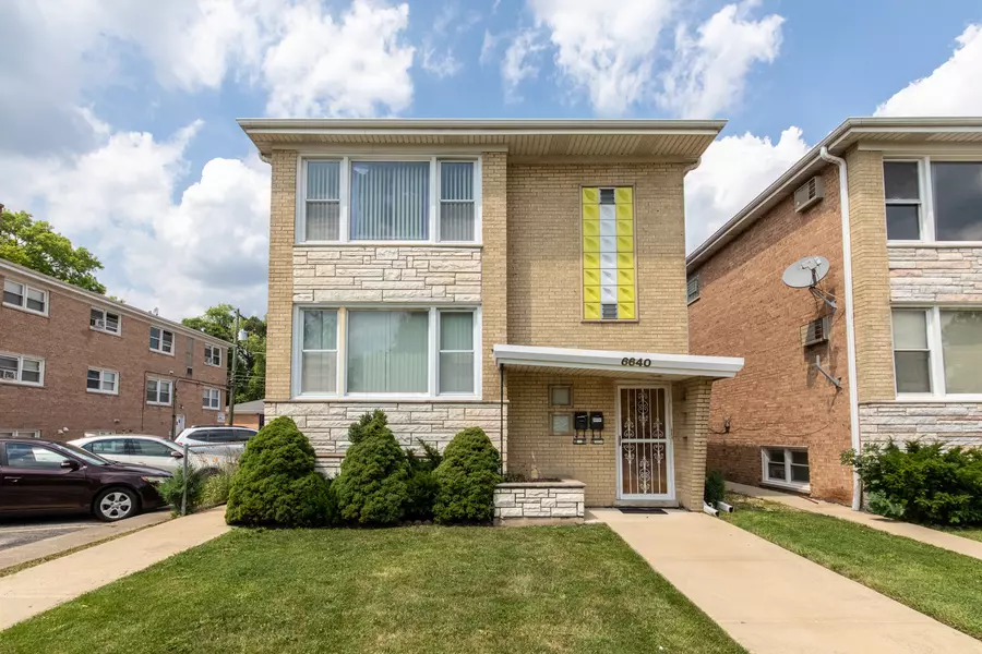 6640 W Gunnison ST #2, Harwood Heights, IL 60706