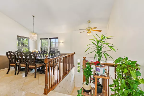 Hanover Park, IL 60133,2138 Green Bridge LN