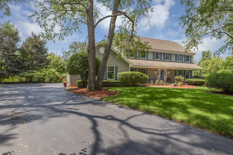 214 Darien CT, Sleepy Hollow, IL 60118