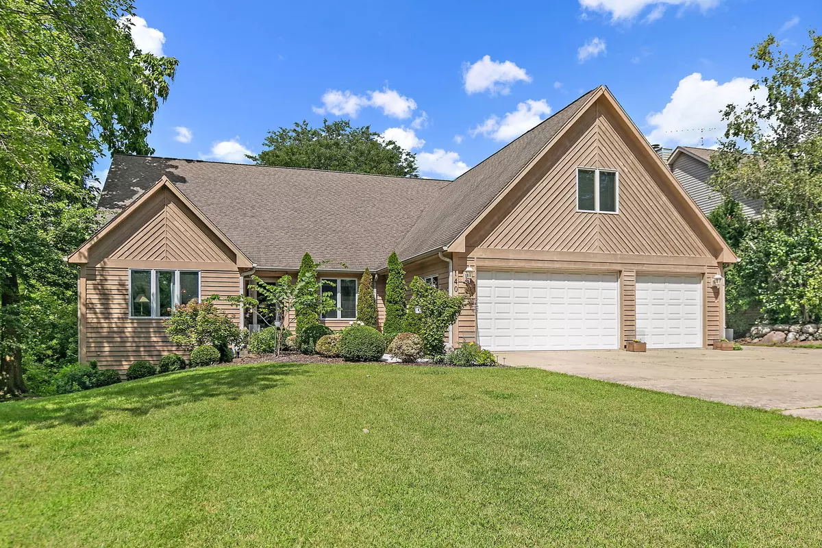 Crystal Lake, IL 60014,140 McCullom ST