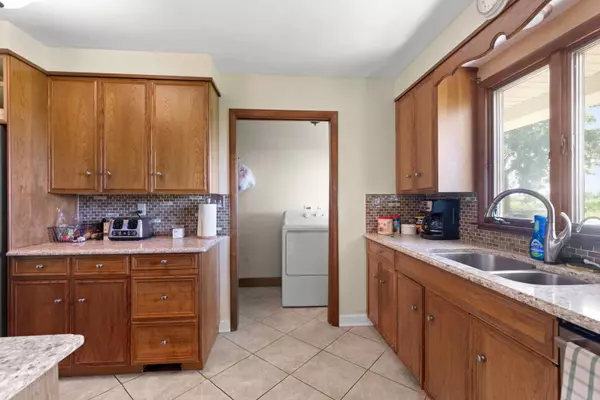 Elburn, IL 60119,43W836 Hughes RD