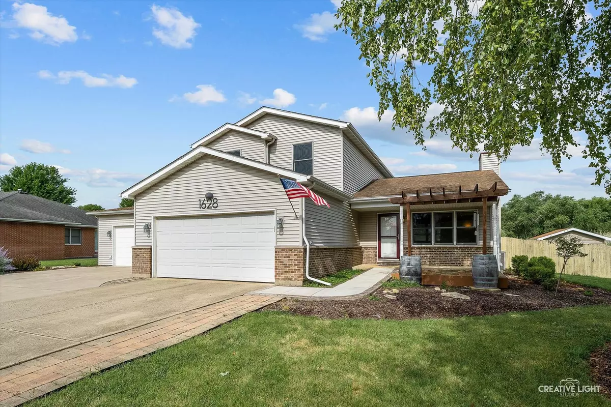 Morris, IL 60450,1628 Schubert DR