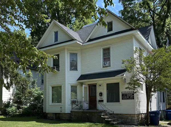 416 College AVE, Dekalb, IL 60115