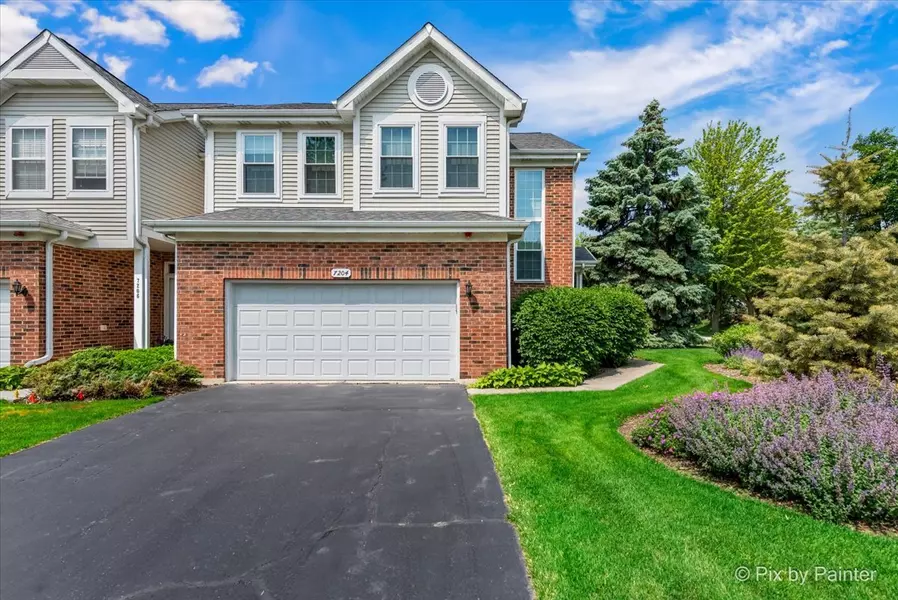 7204 Chestnut Hills DR, Burr Ridge, IL 60527