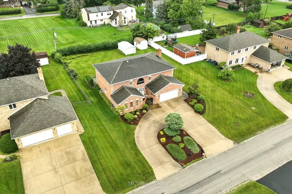 Addison, IL 60101,725 N 8th AVE
