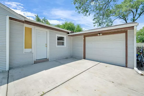 Bensenville, IL 60106,424 May ST