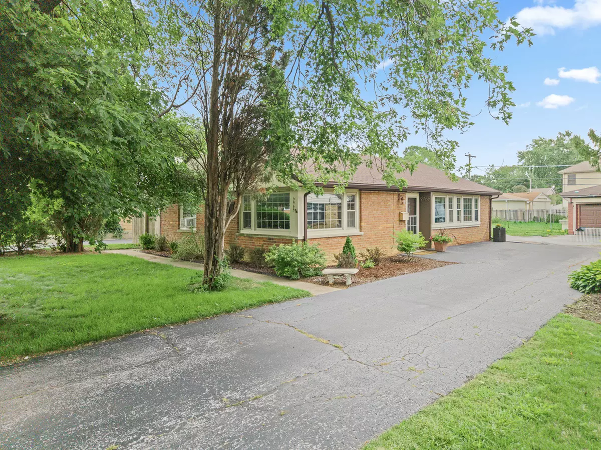 Oak Lawn, IL 60453,9965 Elm Circle DR