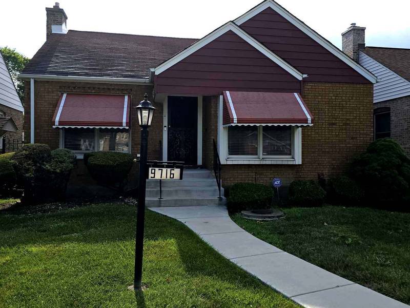 9716 S Union AVE, Chicago, IL 60628