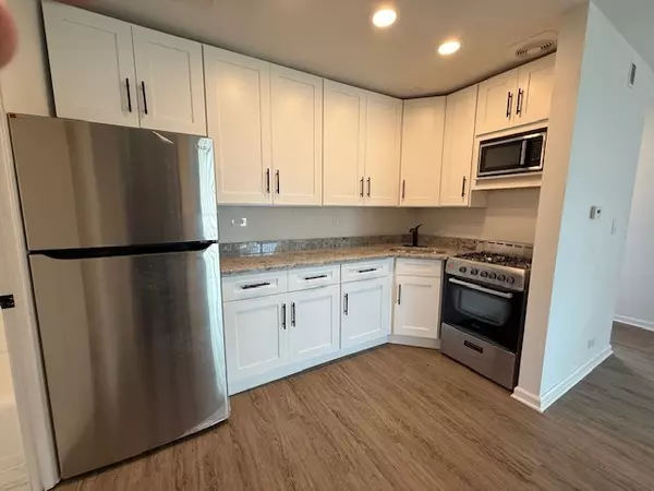 Northfield, IL 60093,1913 Willow Hill CT #1