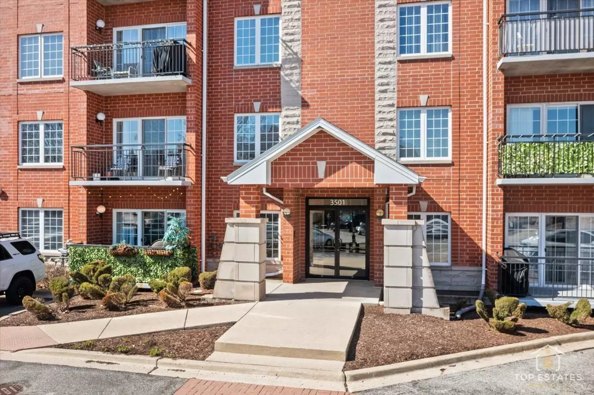 Rolling Meadows, IL 60008,3501 WELLINGTON CT #305