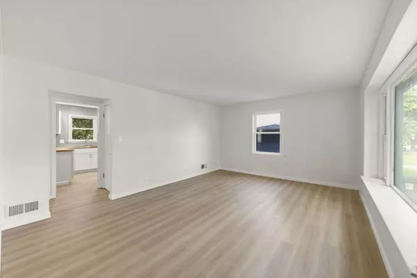 Homewood, IL 60430,1741 Pine RD