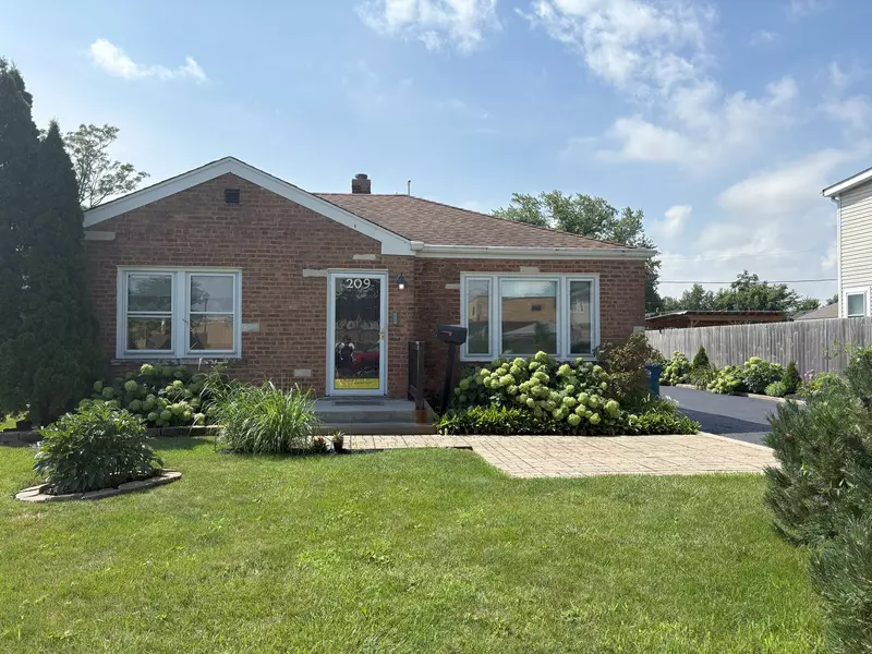 209 E Palmer AVE, Northlake, IL 60164