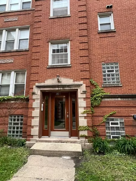 2300 W Granville AVE #G, Chicago, IL 60659